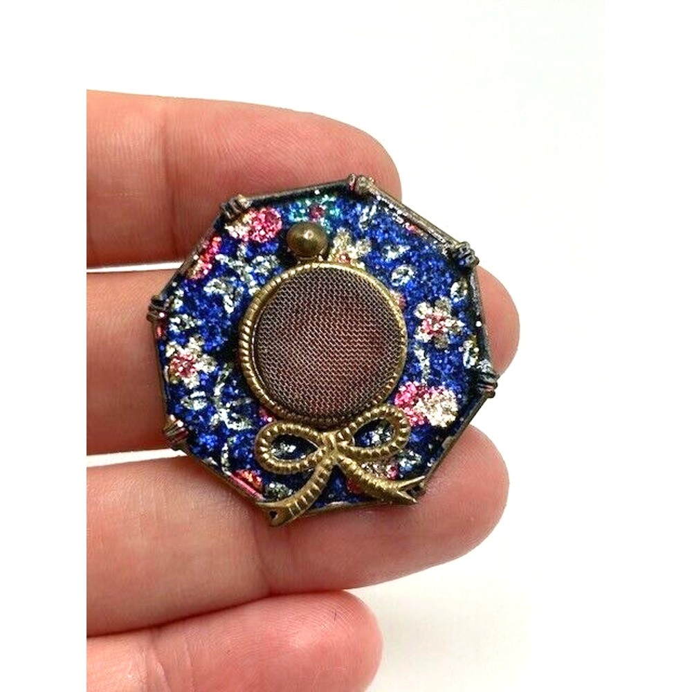 A Winter's Day In a Deep and Dark December Collection Hat Pin Brooch Blue - Picture 2 of 9